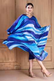 Chic and Comfortable: Blue V-Neck Caftan for Effortless Style