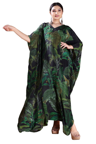 Effortlessly Chic: Green Silk Caftan for a Stylish and Sustainable Look